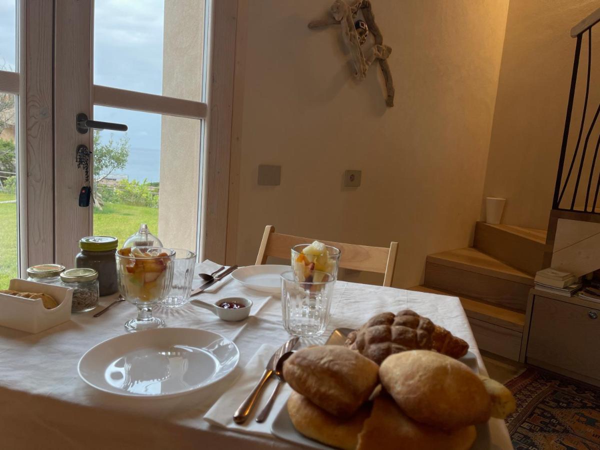 Alelca Domo Bed & Breakfast Buggerru Dış mekan fotoğraf